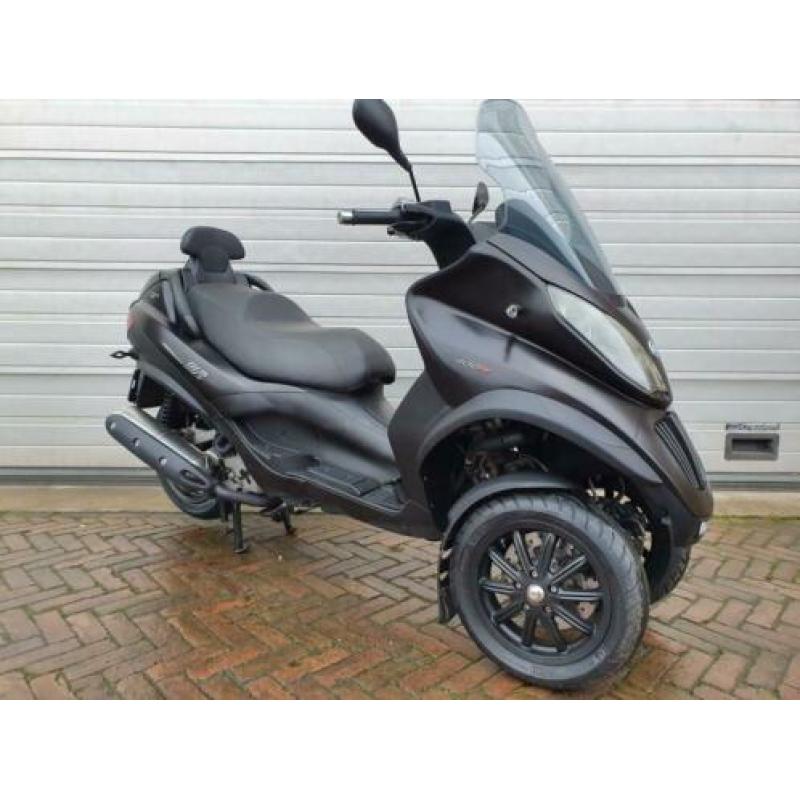 Piaggio MP3 400 LT MAT ZWART 2010 Autorijbws 1mnd Garantie