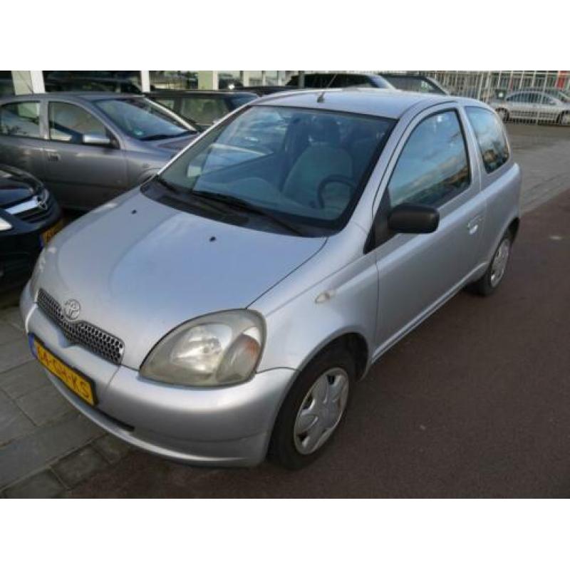 Toyota Yaris 1.3-16V VVT-i Sol