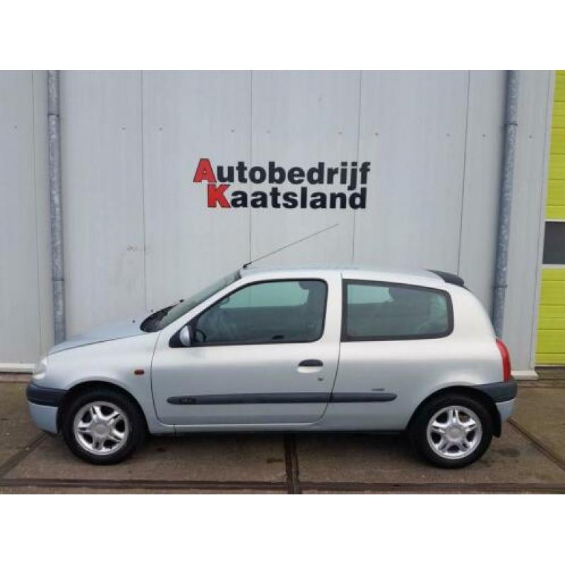 Renault Clio 1.2-16V Authentique