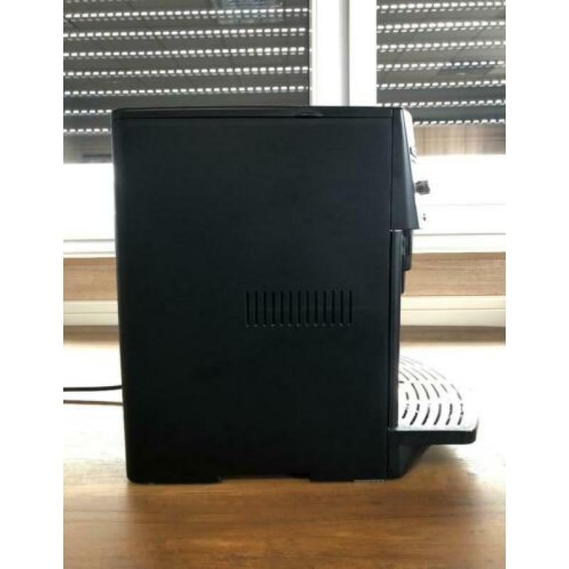 Delonghi Magnifica Volautomaat Koffiemachine ESAM 3000.B