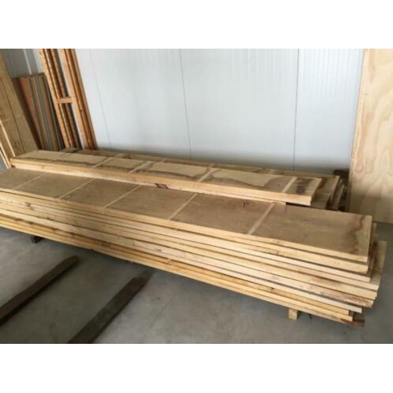 robuuste droge eiken planken 28mm dik, tot 40cm breed