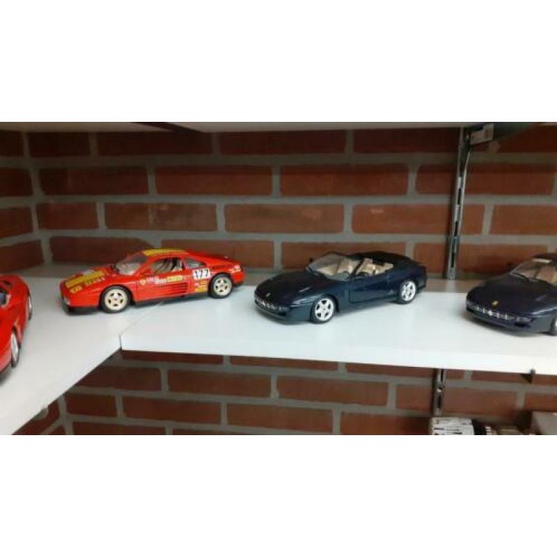 Complete verzameling modelauto s
