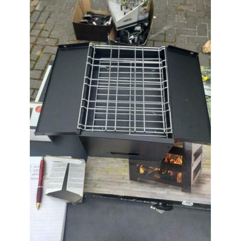 Te koop partij 425 st BBQ artikelen