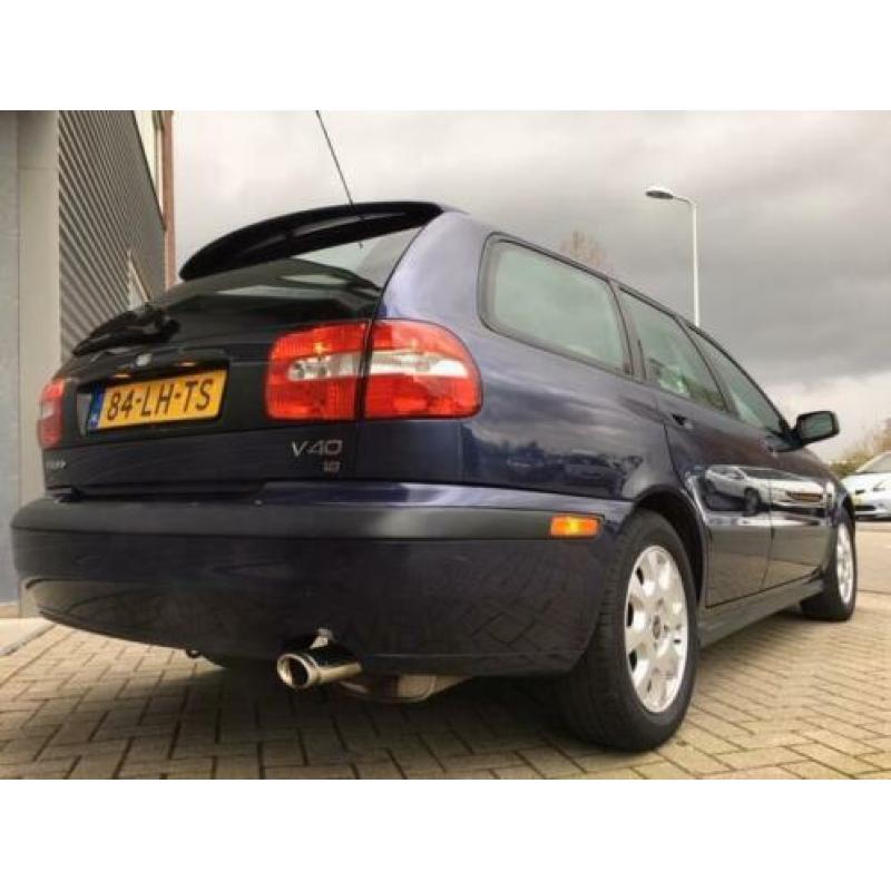 Volvo V40 1.8! Automaat! Airco! Navi! 1e eigenaar!