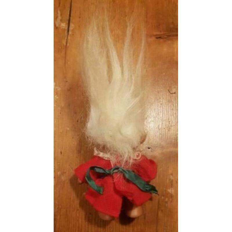 Trol met vilten jurkje Afmetingen Met haar 23 cm Zonder haa