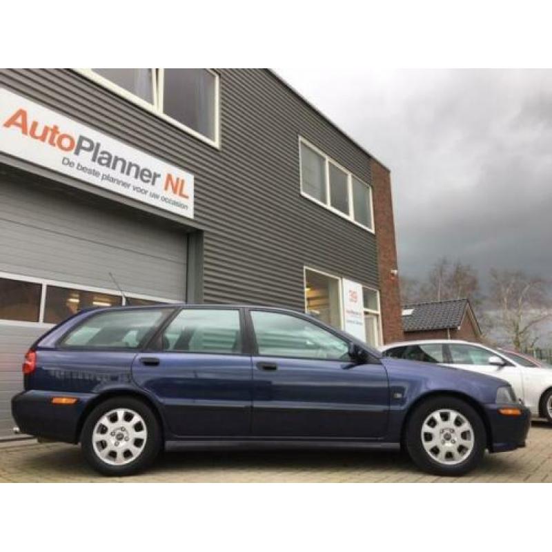 Volvo V40 1.8! Automaat! Airco! Navi! 1e eigenaar!