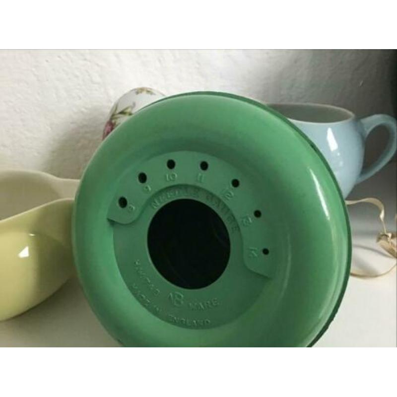 Retro houder voor wol kleur groen