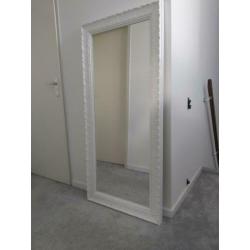 Witte hoogglans spiegel