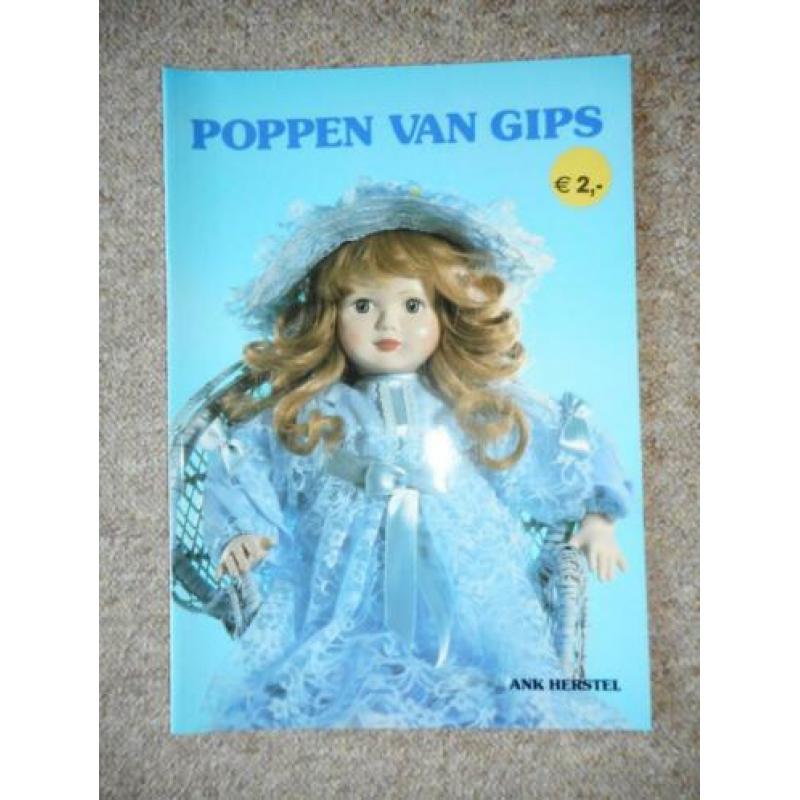 Boek poppen van gips en kleertjes naaien