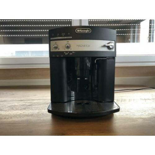 Delonghi Magnifica Volautomaat Koffiemachine ESAM 3000.B