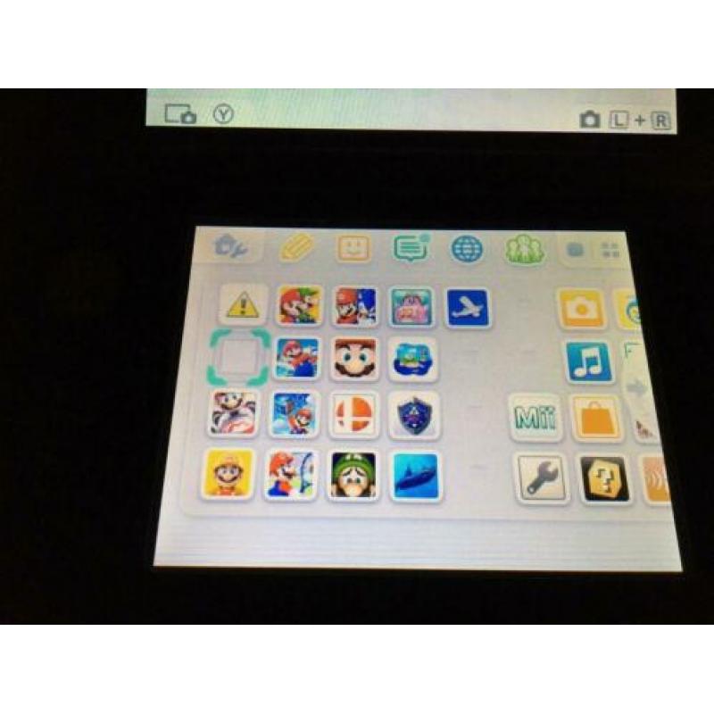 Nintendo 3DS XL met 15 3DS games
