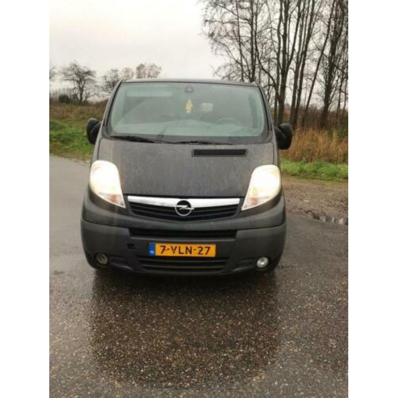 Opel Vivaro 2.5 CDTI L1H1 DC