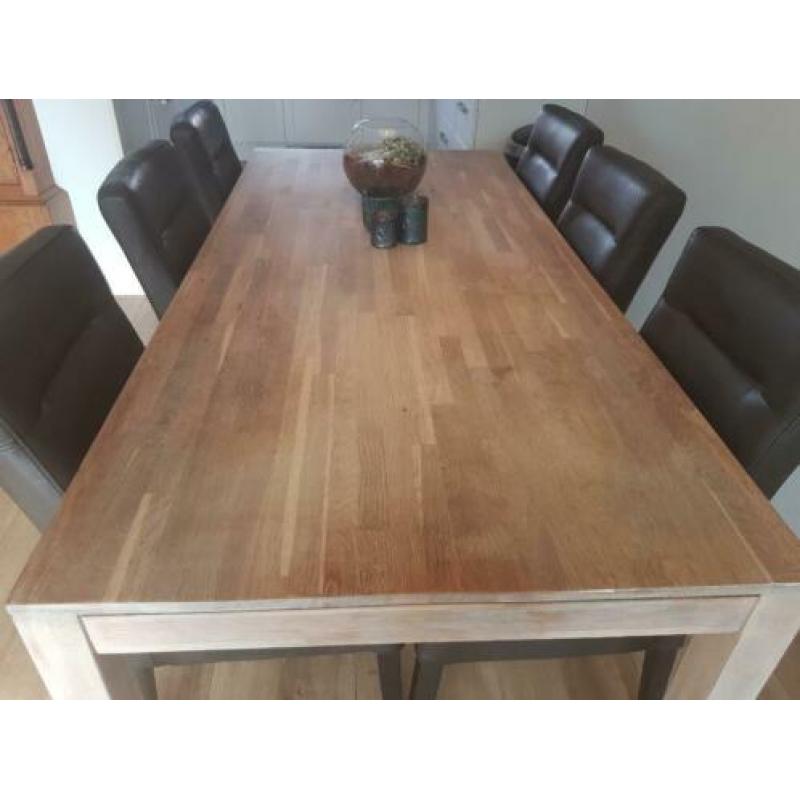 Eiken eettafel 200x90cm met 6 stoelen