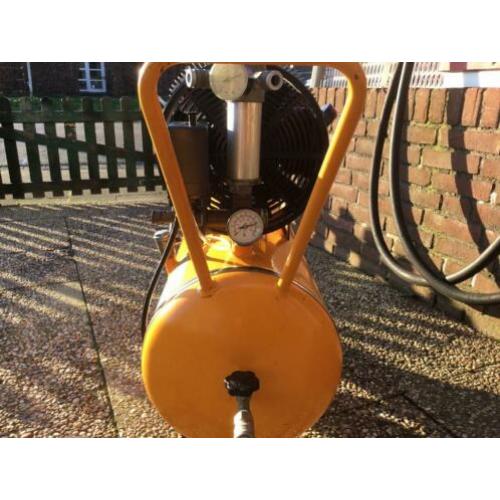 Zeer nette goed werkende compressor