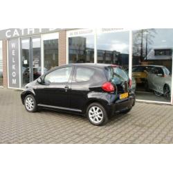 Toyota Aygo 1.0-12V + 100% onderhouden apk bij aflevering