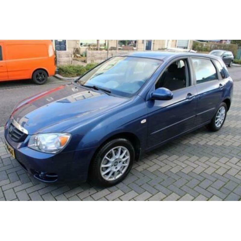 Kia Cerato 2.0-16V EX / nwe apk / nette staat / 1st eigenaar