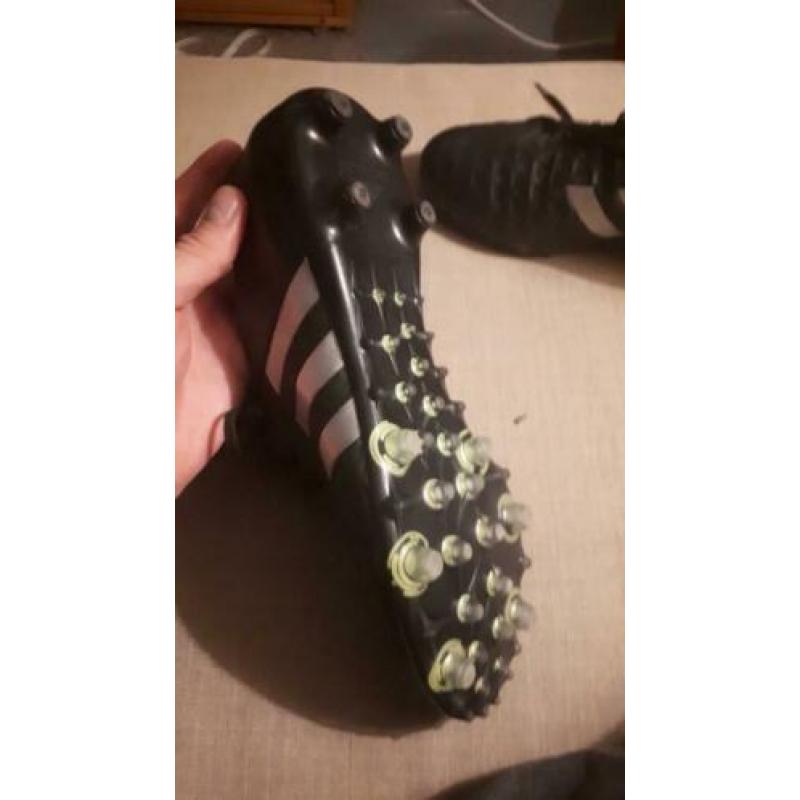 Adidas voetbalschoenen zwart maat 46 (zo goed als nieuw)