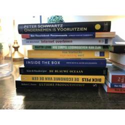Een hele stapel boeken (zie omschrijving)
