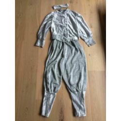 carnaval - zilveren pak - broek en jasje, erg mooie stof!!