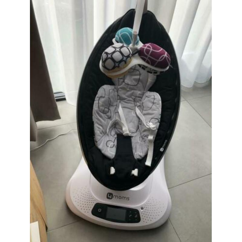 4moms mamaroo zo goed als nieuw.