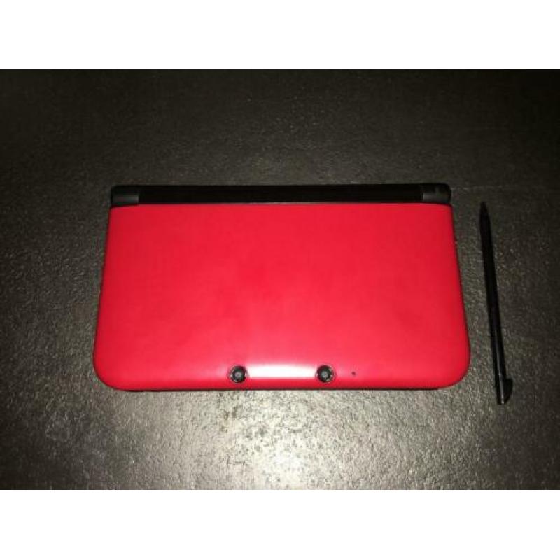 Nintendo 3DS XL met 15 3DS games