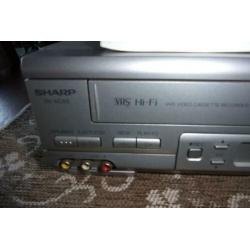 Videorecorder /DVD Speler in 1 Sharp