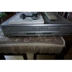 Videorecorder /DVD Speler in 1 Sharp