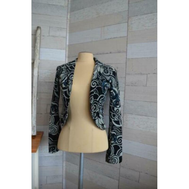 velvet jasje met rozenprint van sisley - 34 - g50