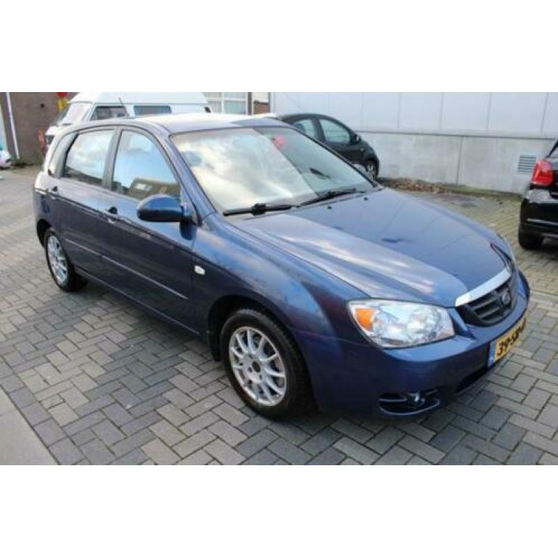 Kia Cerato 2.0-16V EX / nwe apk / nette staat / 1st eigenaar