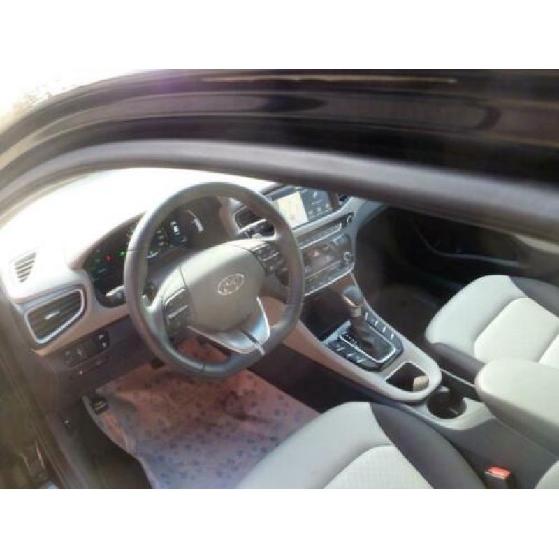 Hyundai IONIQ 1.6 GDi i-Motion HYBRID