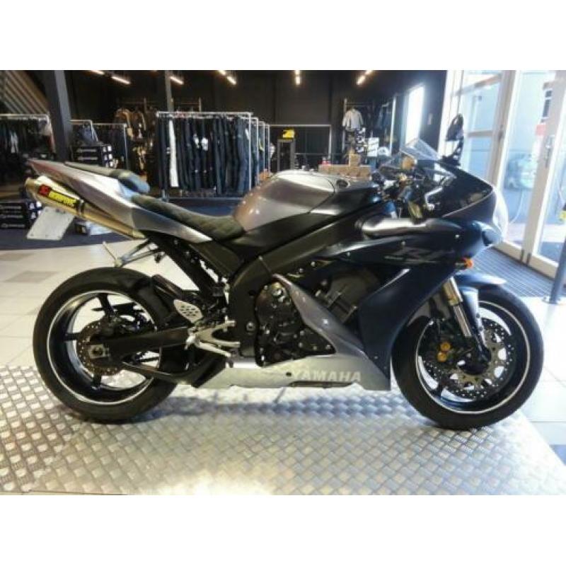 YAMAHA YZF R1 (bj 2005)