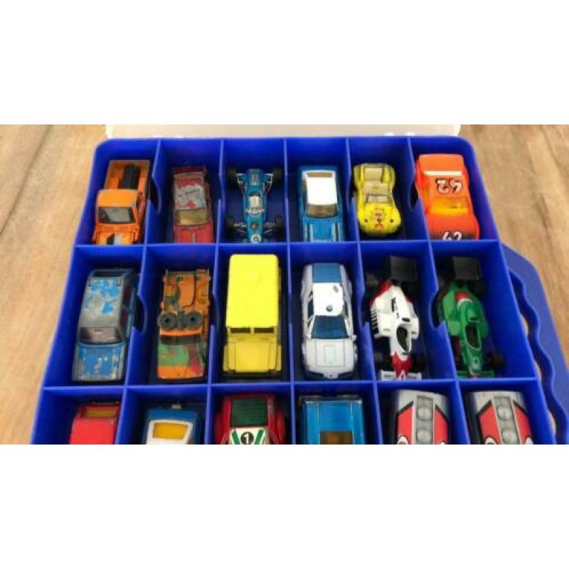Majorette 48 modellen in koffer , 35 euro incl verzenden