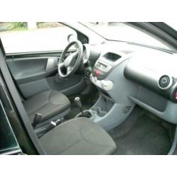 Toyota Aygo 1.0 12V Vvt-i 5DRS 2010 Zwart