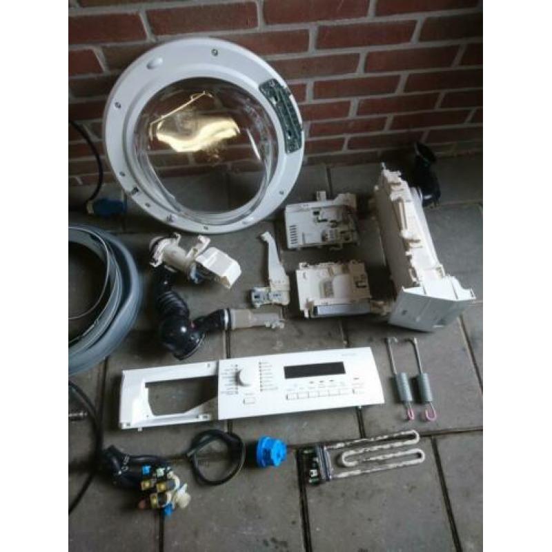 Wasmachine onderdelen AEG model L75675FL