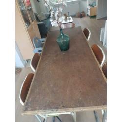 Vintage industriële tafel.