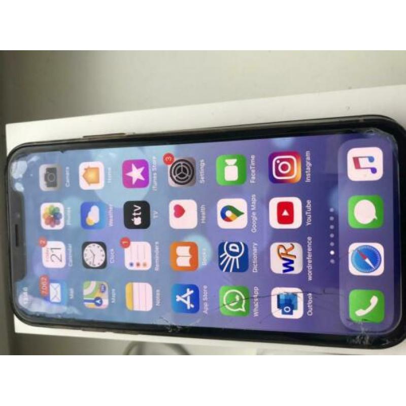 iPhone X 64GB te koop maar scherm kapot. MOET NU WEG
