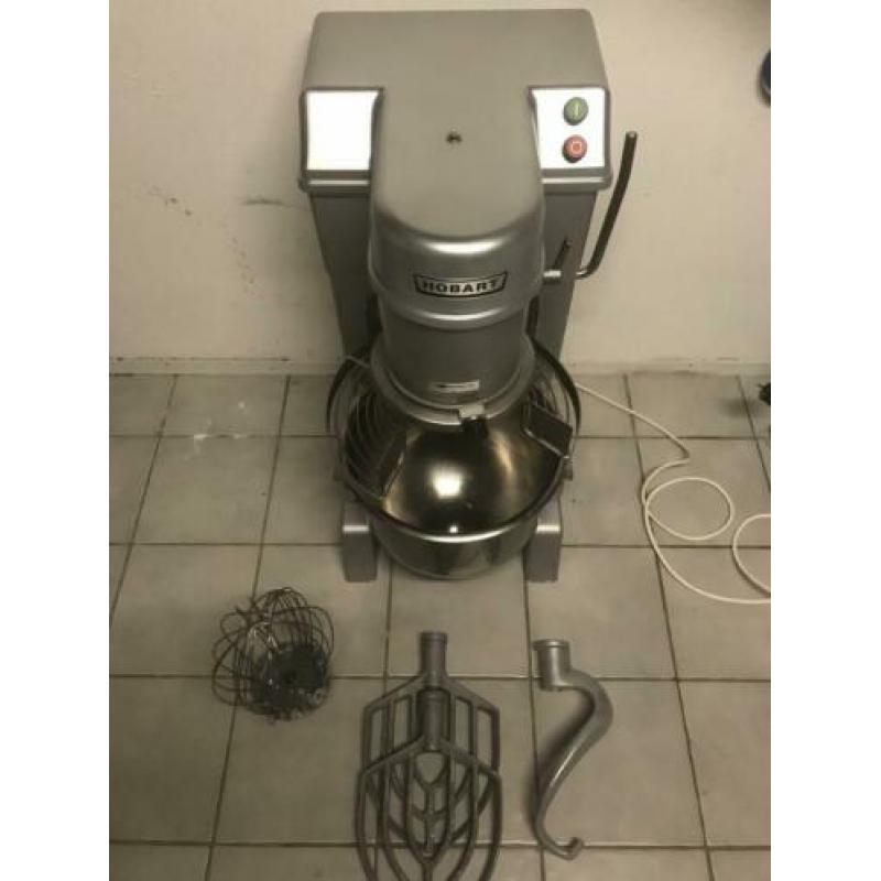 Hobart NCM20 planeetmenger 380Volt nagekeken met RvS tafel