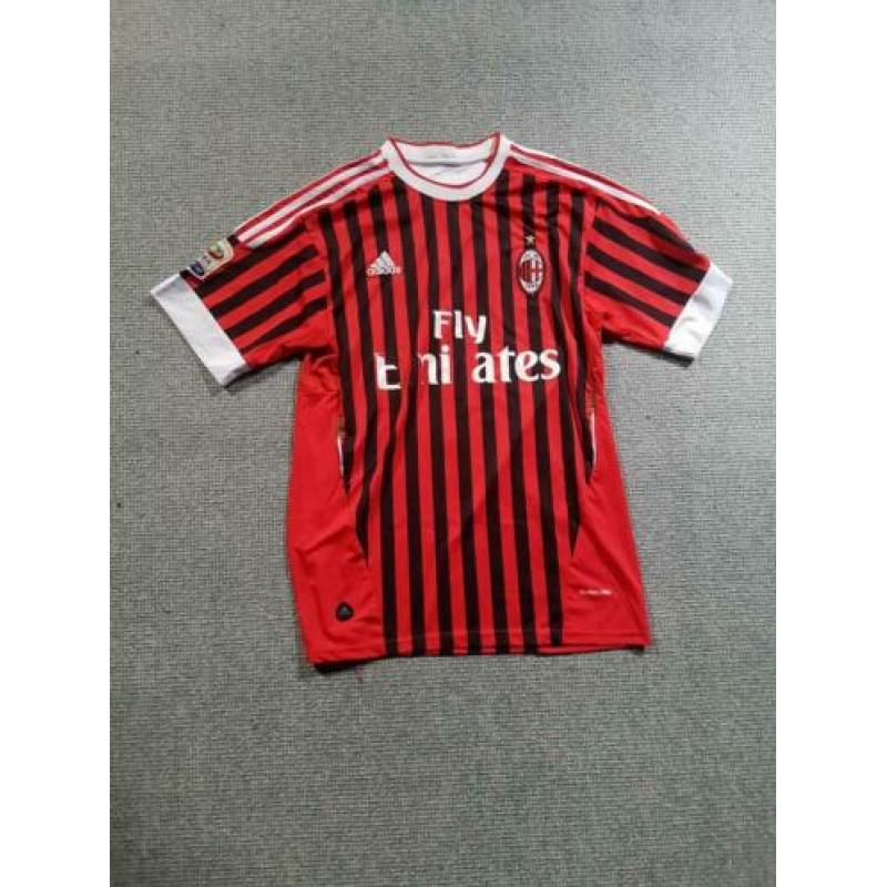 Ac milan (orgineel), liverpool vest (orgineel),real madrid