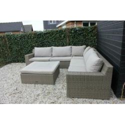 Te koop: heerlijke loungehoek tuinset in zeer goede staat