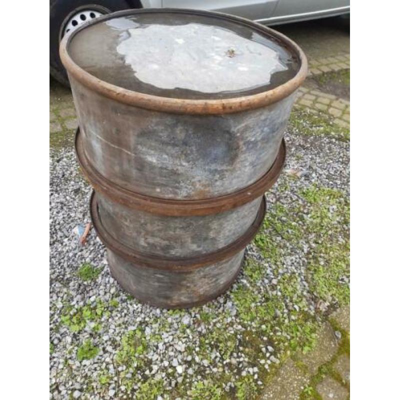 Antiek oliedrum olievat 200L olie vat drum olieblik tank