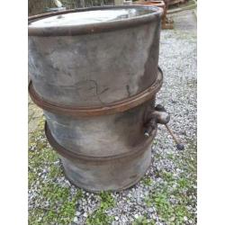Antiek oliedrum olievat 200L olie vat drum olieblik tank