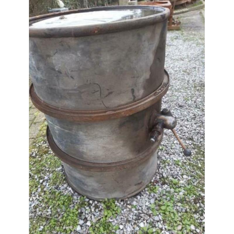 Antiek oliedrum olievat 200L olie vat drum olieblik tank