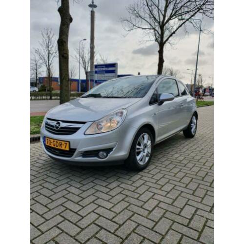Opel Corsa 1.4 16V 3D AUT 2008 Grijs
