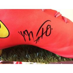 Nike voetbalschoen gesigneerd -Mahi & van Weert FC Groningen