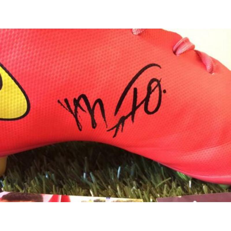 Nike voetbalschoen gesigneerd -Mahi & van Weert FC Groningen