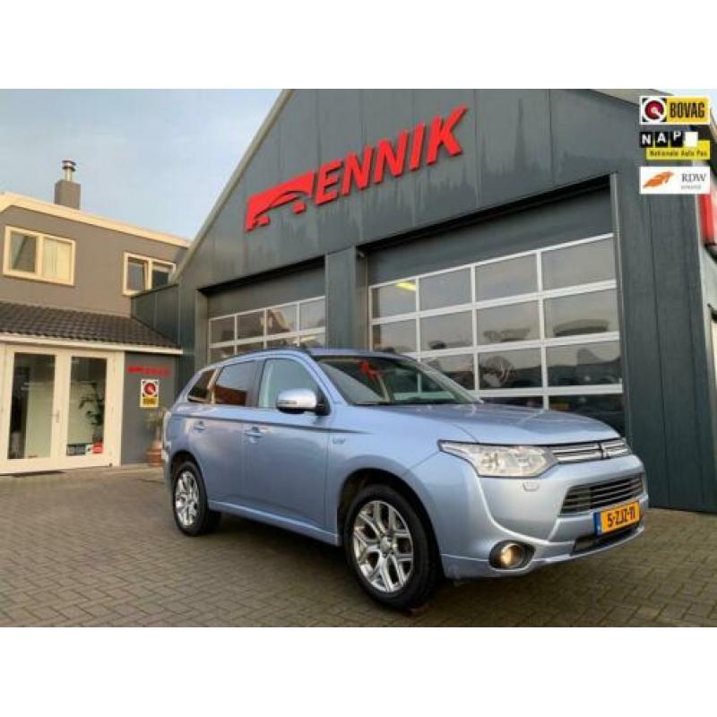 Mitsubishi Outlander 2.0 PHEV Instyle 4WD / Navi / Camera /