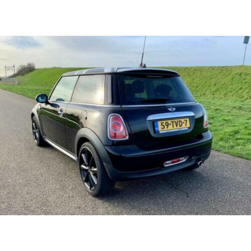 Mini Mini 1.6 ONE 55KW 2012 Zwart