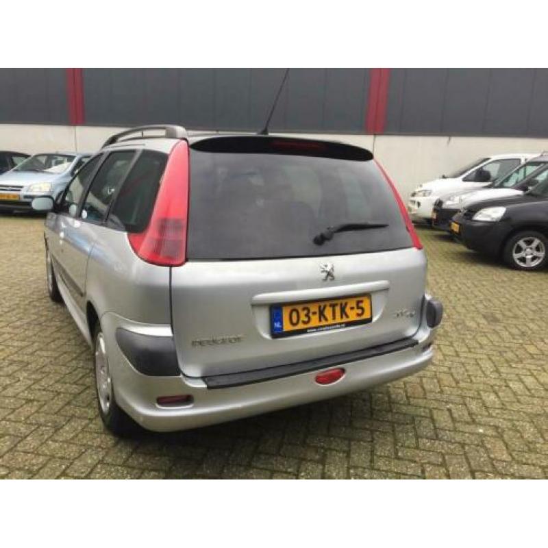 Peugeot 206 SW 1.1 X-line Airco Elek. Pakket 5drs APK NAP.