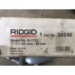 0814. Pijpenbuiger / 1" - 1 1/4" / 25mm - 32mm / 3 stuks