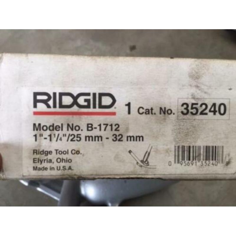 0814. Pijpenbuiger / 1" - 1 1/4" / 25mm - 32mm / 3 stuks